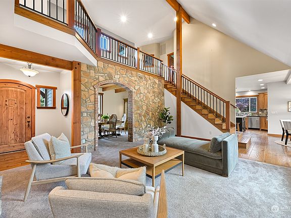 2nd image of 804 W Park