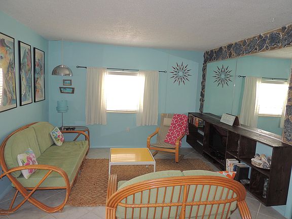 3rd image of 425 Tyler Ave APT 6B