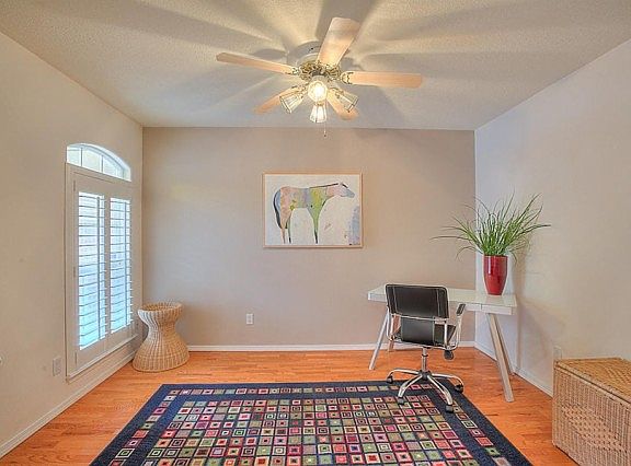 3rd image of 4931 Placido Dr NE