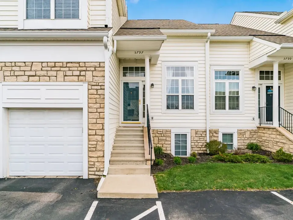 5797 Stallion Dr