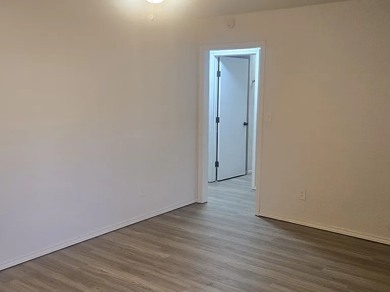 504 S Judd St — Photo 13