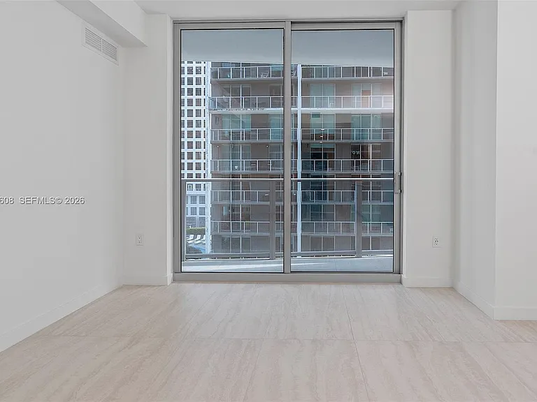 77 SE 5th St #1510 — Photo 17