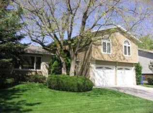 7108 S Pine Cone St, Cottonwood Heights, UT 84121