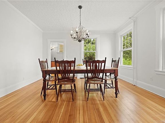 5th image of 208 Leicester St