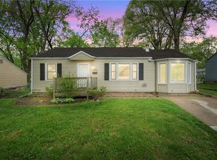 6830 Nieman Rd, Shawnee, KS 66203