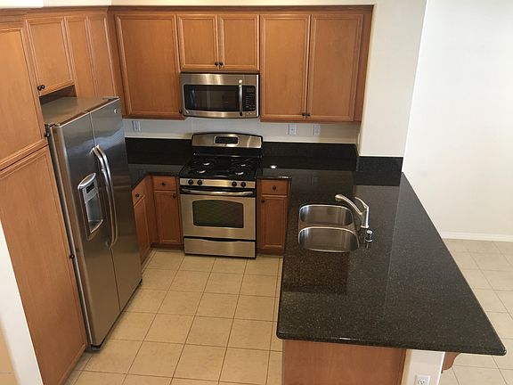 5th image of 1642 Heywood St Unit C