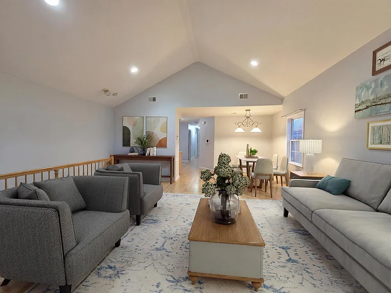 27 Jewett Ave #2 — Photo 1