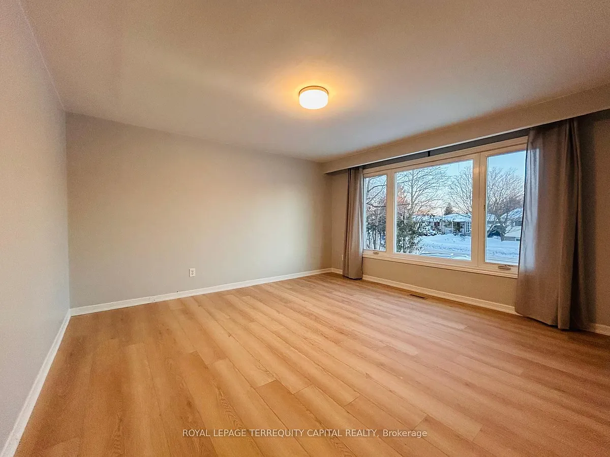 Building Photo - 38 Bernick Dr #UPPER