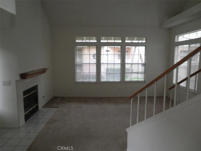 13210 Royalcrest Ct #189 — Photo 6