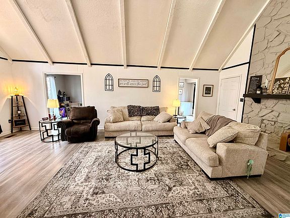 5th image of 821 Twin Ridge Dr