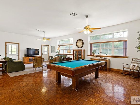 5th image of 418 Powell Pl