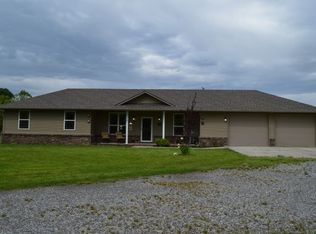 17682 Midway Dr, Poteau, OK 74953