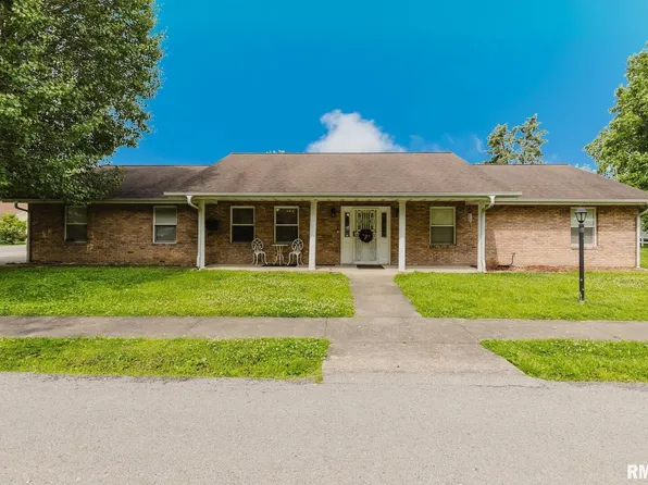 506 S Aikman St, Marion, IL 62959