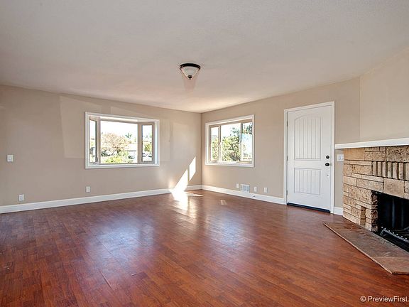 3rd image of 2110 Hawley Dr