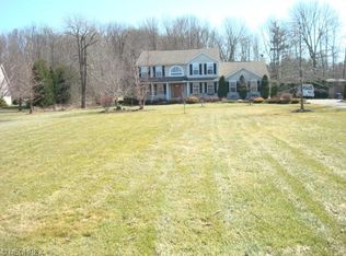 10699 Bartholomew Rd, Chagrin Falls, OH 44023