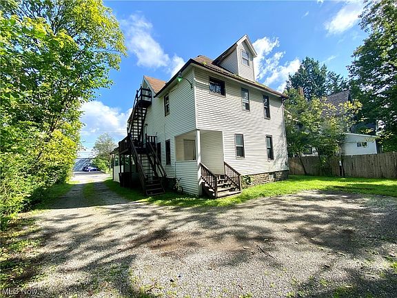 5th image of 148 Atlantic St NE