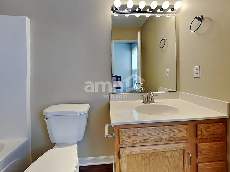 918 Kreider Ct — Photo 16