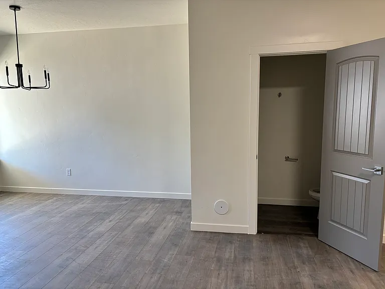 1165 S Powerline Rd #4 — Photo 12