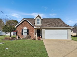 217 Breeze Dr, Murfreesboro, TN 37129