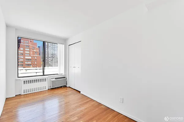 Rented by Oxford Property Group | media 29