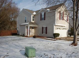 1607 Oakdale Green Dr, Charlotte, NC 28216
