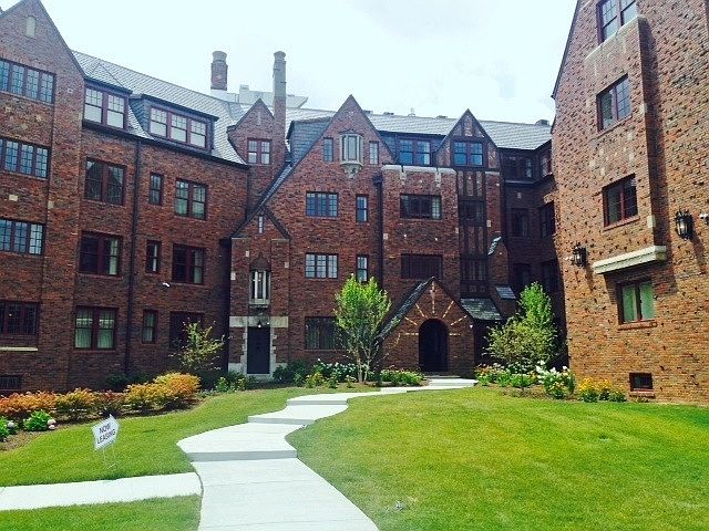 1st image of 225 Covington Dr APT 101