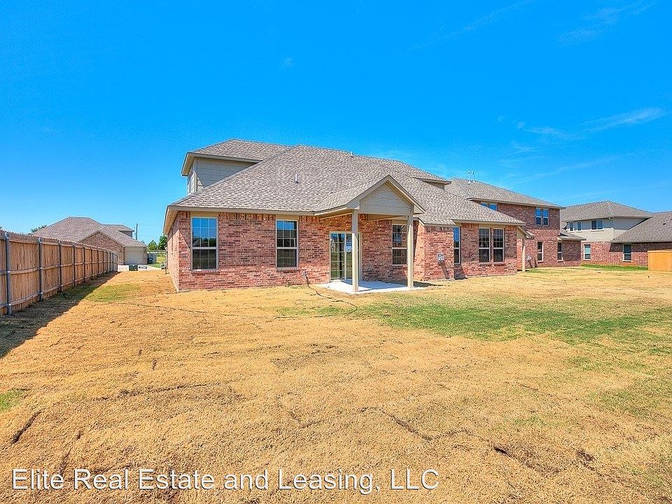 1st image of 2724 Sunflower Dr