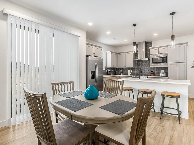 5795 Champlain Dr — Photo 11