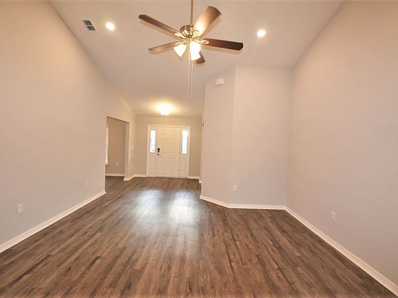 3rd image of 6726 Mossy Oak Dr