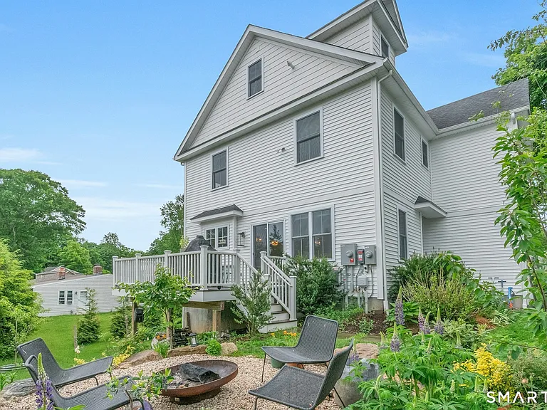 210 High Ridge Ave — Photo 4