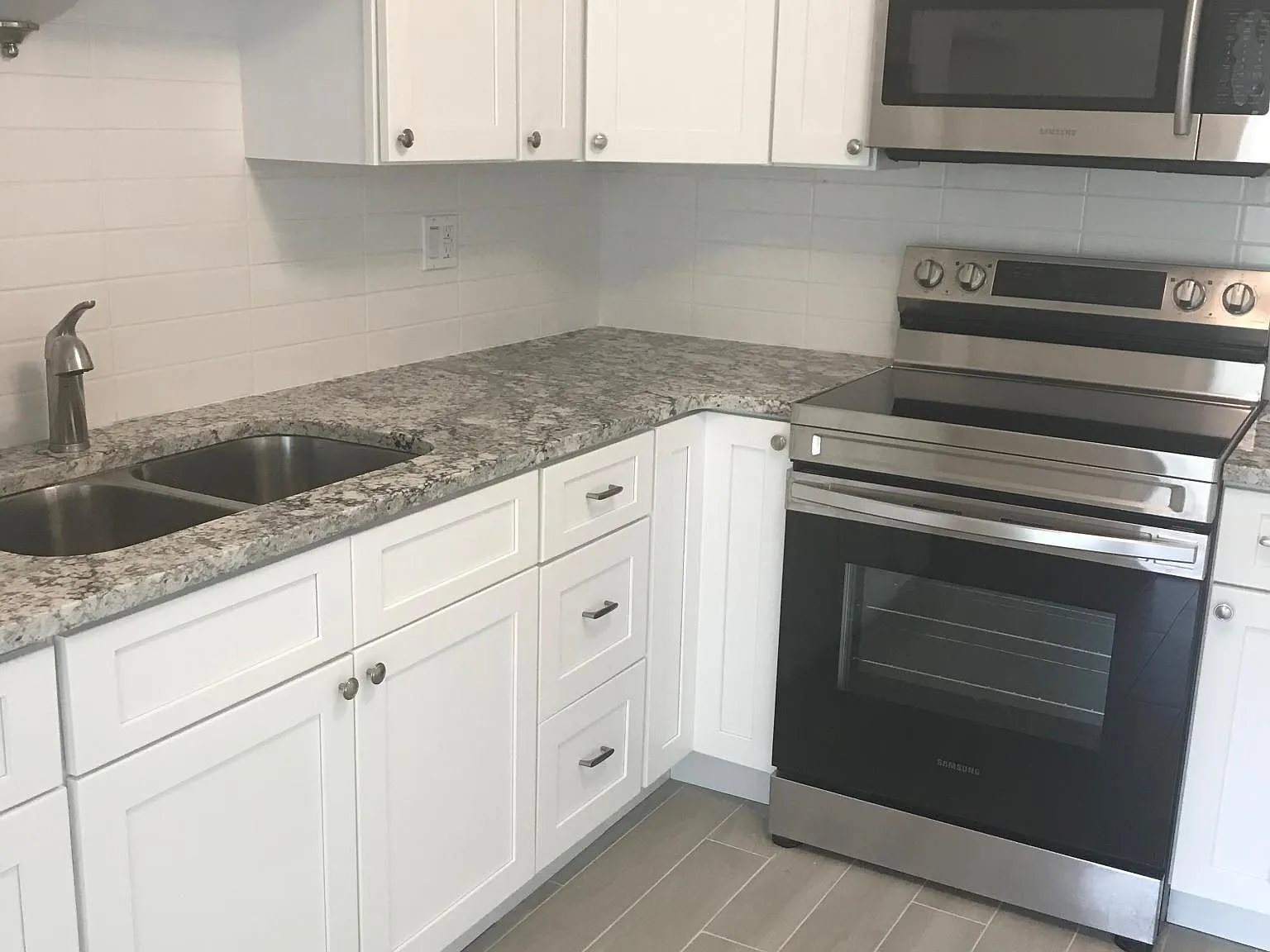 2 bed, 740 sqft, $1,400 — Photo 2