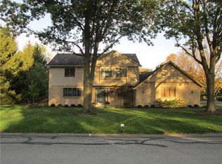 2955 Hickorywood Dr, Troy, OH