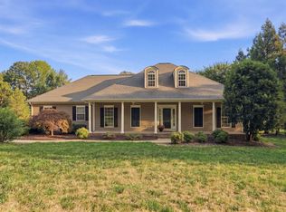 2705 Percussion Dr, Hillsborough, NC 27278