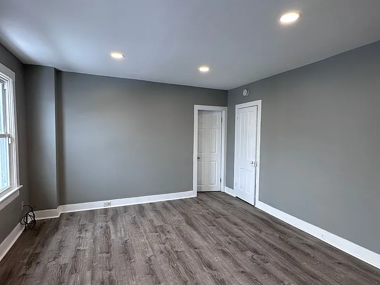 408 New Grove St — Photo 5