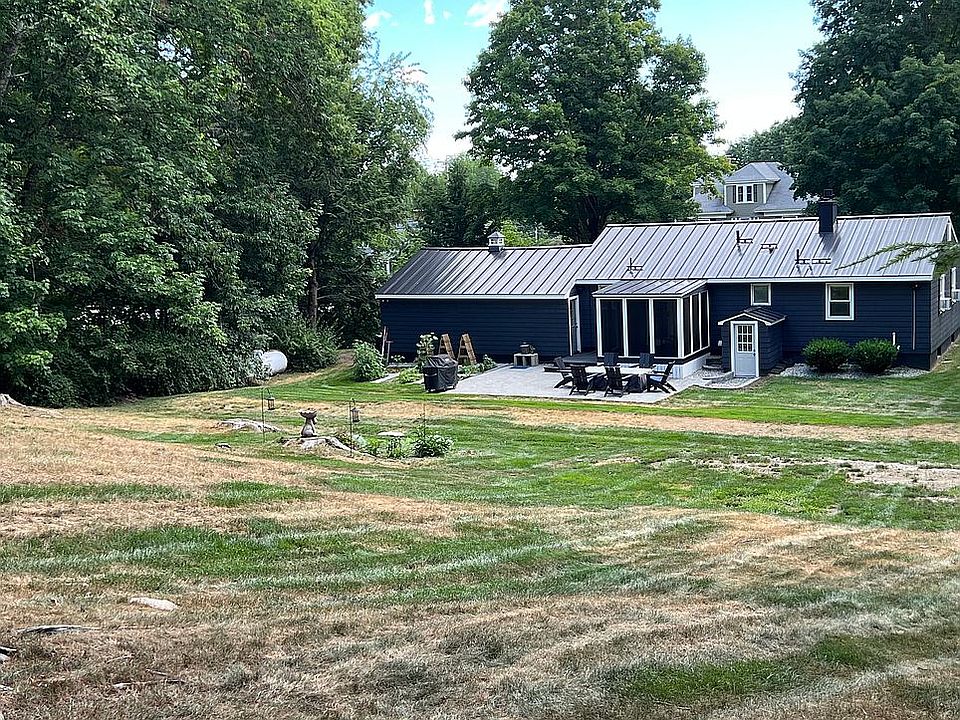2nd image of 115 Brook Rd