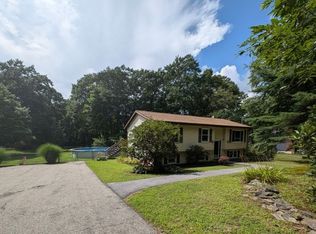 182 Ramshorn Rd, Charlton, MA 01507