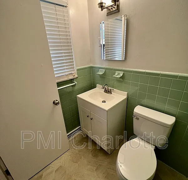 528 N Carolina Ave — Photo 20