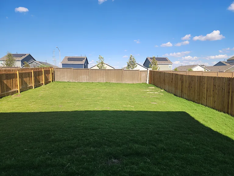 2108 Willkomen Way — Photo 6