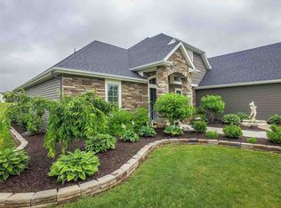 2012 Thoroughbred Ln, Auburn, IN 46706