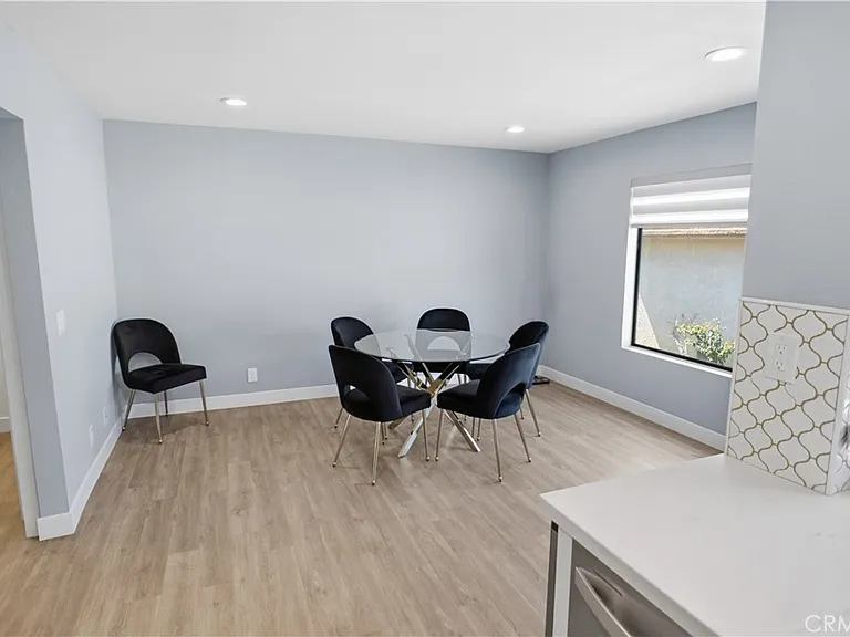 24 Rock Cliff Pl — Photo 7