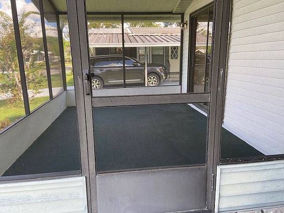 5th image of 940 Larkfield Dr