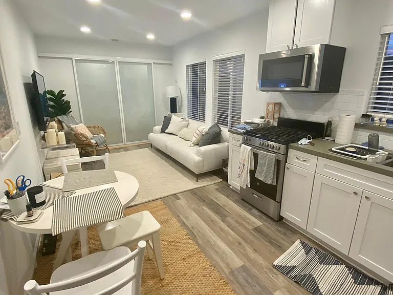 507 Santa Clara Ave #D — Photo 8