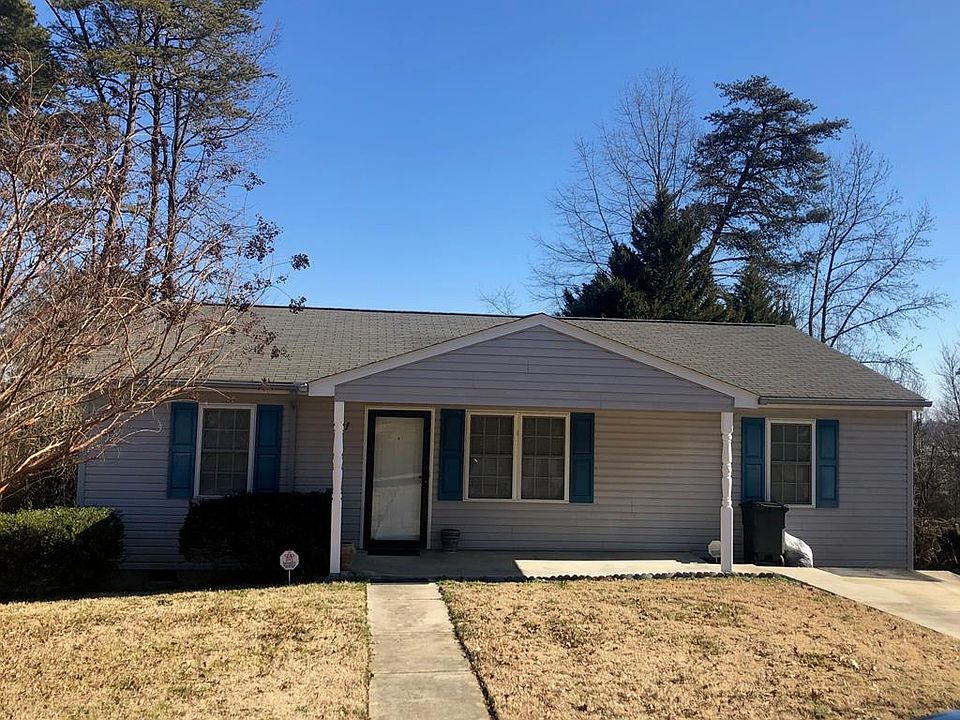 1st image of 111 Winfield Pl