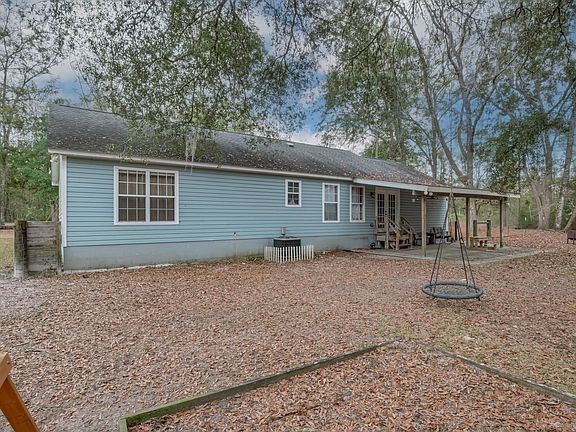 3rd image of 70 Wythe Ct