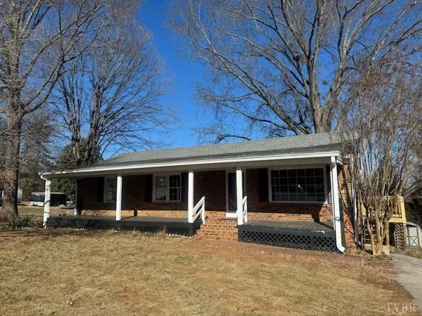 110 Hillview Dr, Lynchburg, VA 24502