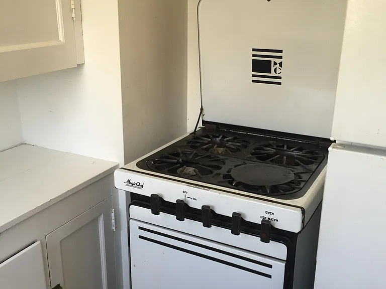 2535 Regent St #6 — Photo 18