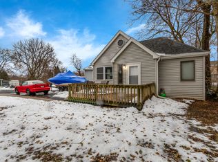 5421 Cleveland Dr, McHenry, IL 60050