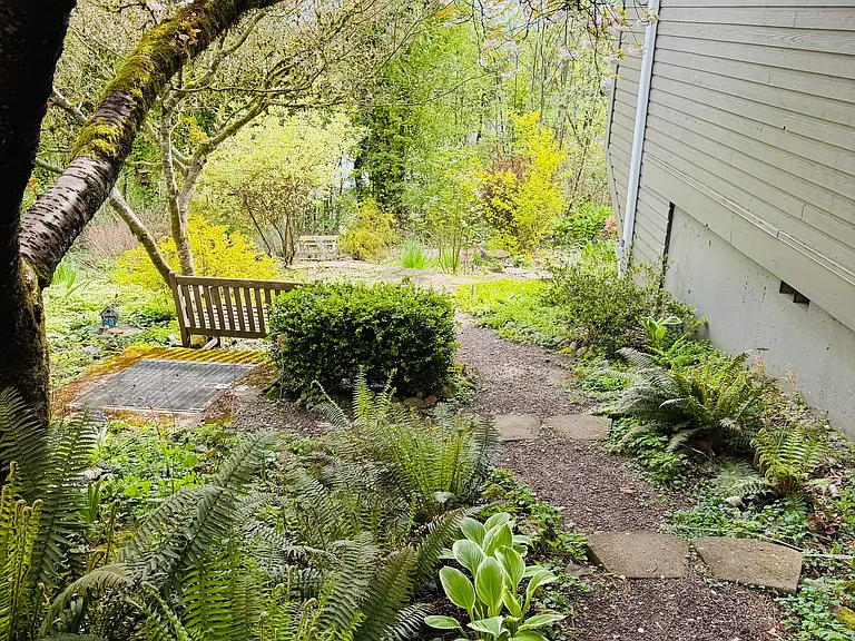 44 Eagle Crest Dr #9 — Photo 26