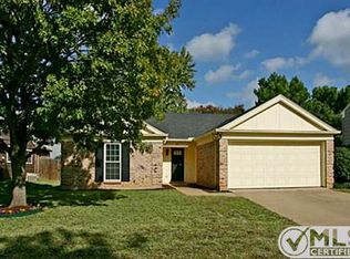 405 Wild Oak Ln, Euless, TX 76039