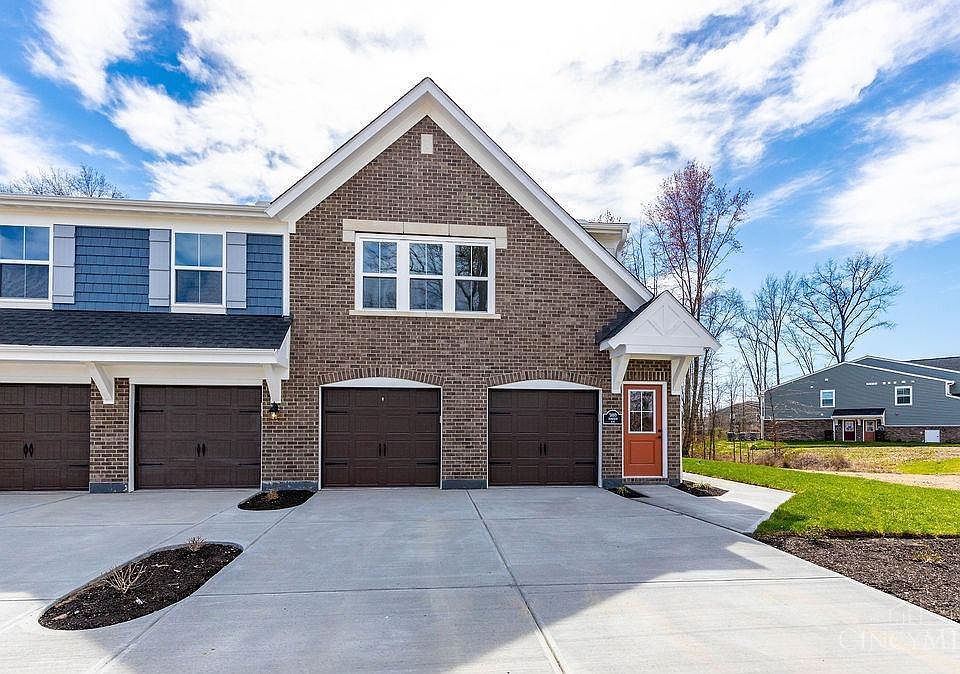 1st image of 5880 Parkview Ln #305
